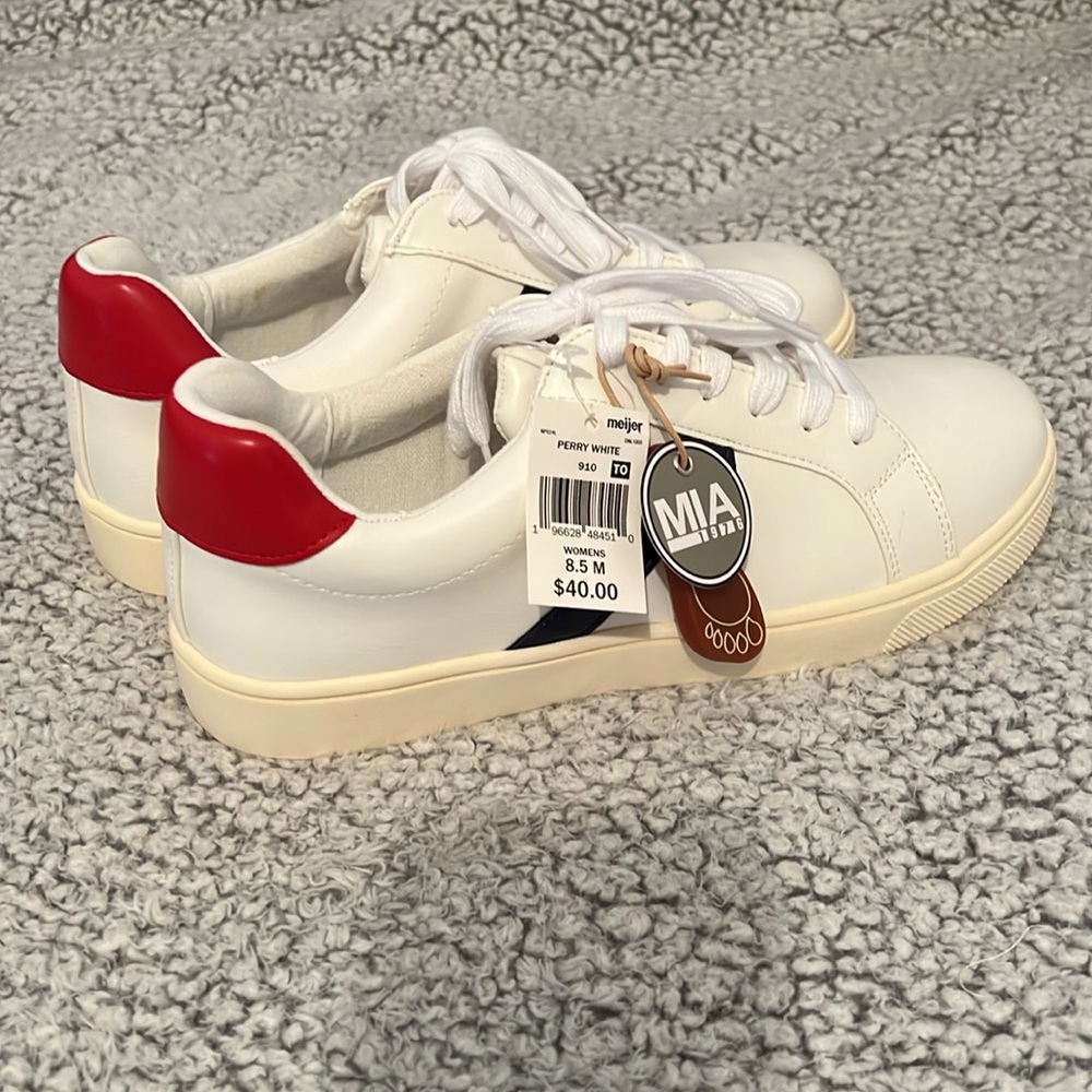 MIA White Sneakers with‎ Red and Blue Accents - Picture 3 of 9